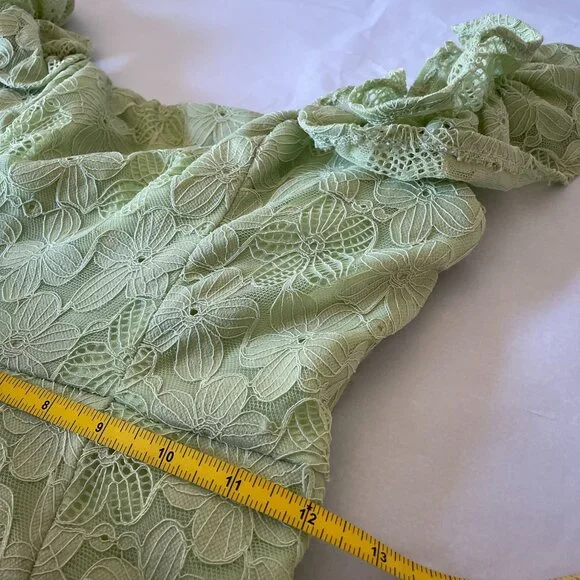 Selfie Leslie Verona Off-Shoulder Lace Overlay Mini Dress Apple Sz S - Picture 8 of 13